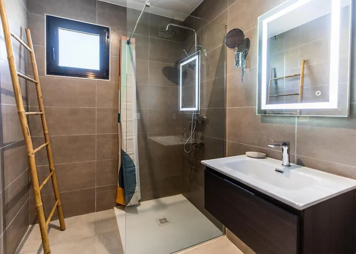 Vakantiehuis Casa Corsa - T4 De Standing Avec Grande Terrasse Et Jardin - Classe 4 Etoiles