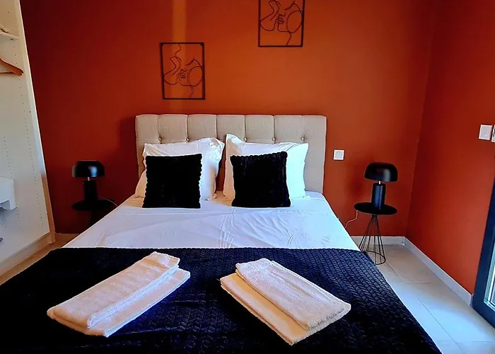 Ferienhaus Casa Corsa - T4 De Standing Avec Grande Terrasse Et Jardin - Classe 4 Etoiles